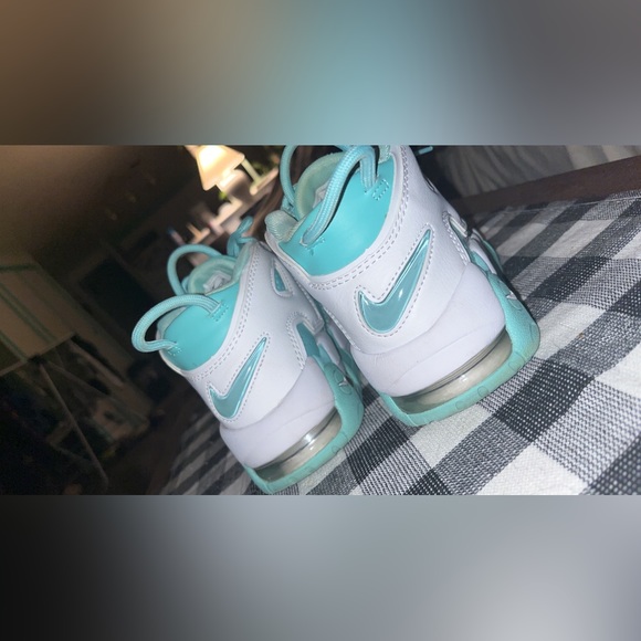 Nike Air More Uptempo GS 'Island Green' 6.5Y - Picture 2 of 6